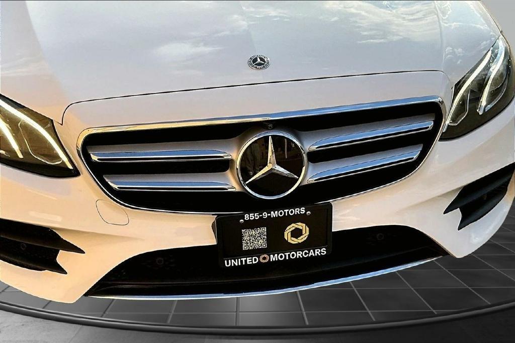 Mercedes-Benz E-Class E300 Luxury 4MATIC Sedan 2019