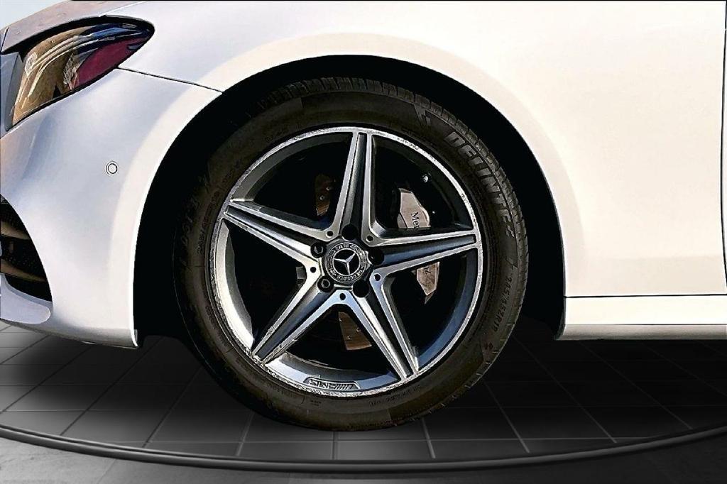 Mercedes-Benz E-Class E300 Luxury 4MATIC Sedan 2019