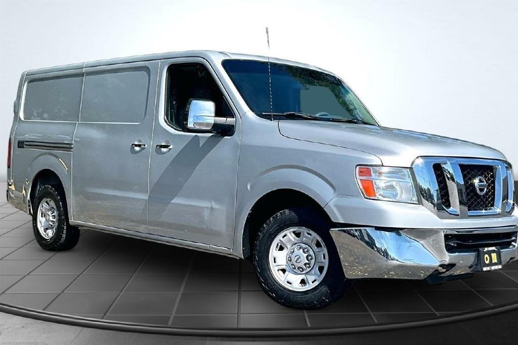 Nissan NV Cargo 3500 HD S High Roof 2012