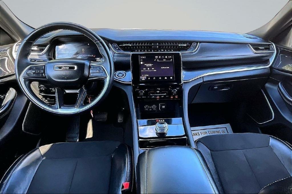 Jeep Grand Cherokee Laredo 4WD 2022