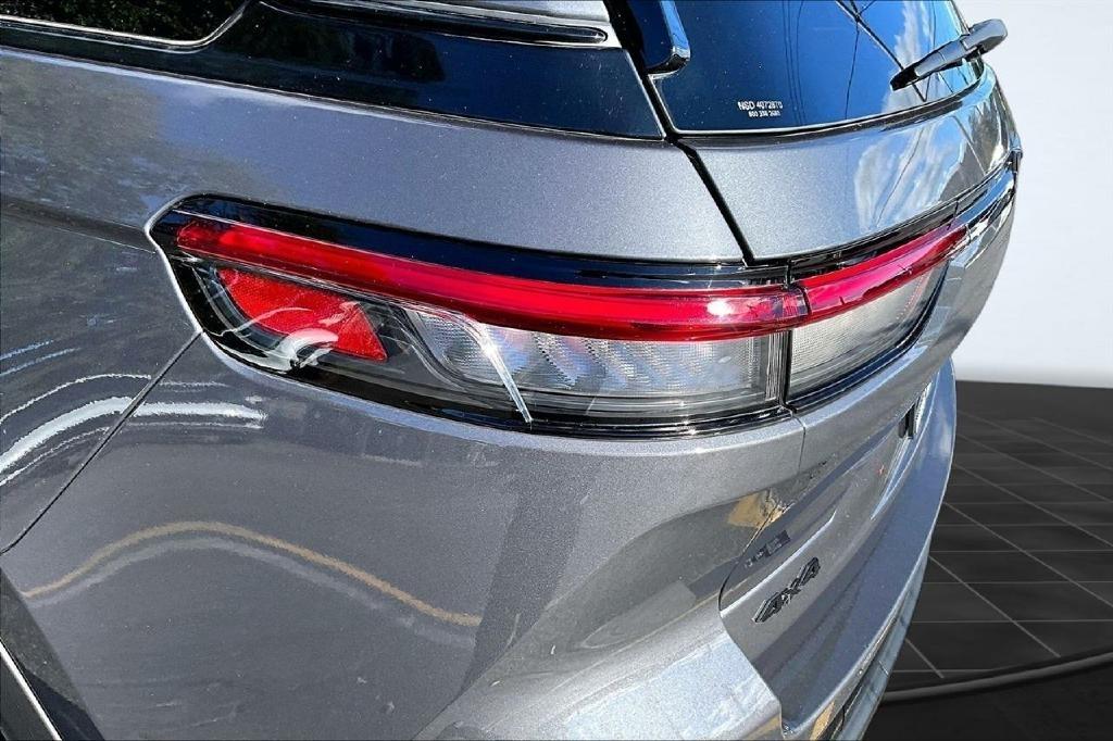 Jeep Grand Cherokee Laredo 4WD 2022
