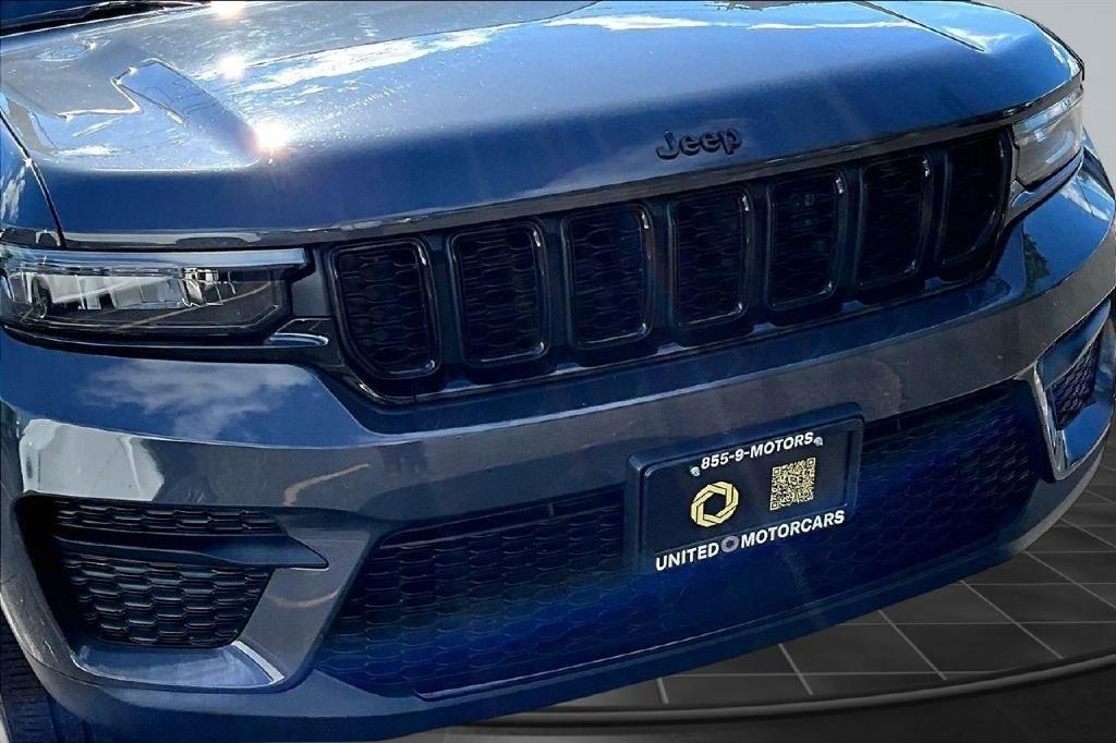 Jeep Grand Cherokee Laredo 4WD 2022
