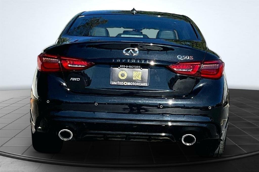 Infiniti Q50 Red Sport 400 AWD 2023