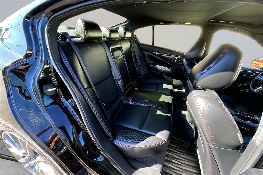 Infiniti Q50 Red Sport 400 AWD 2023