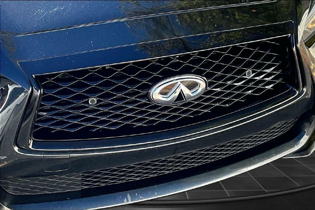 Infiniti Q50 Red Sport 400 AWD 2023