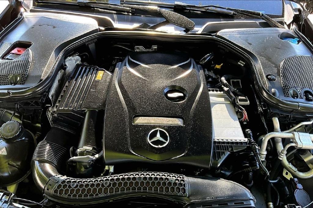 Mercedes-Benz E-Class E300 Luxury 4MATIC Sedan 2017