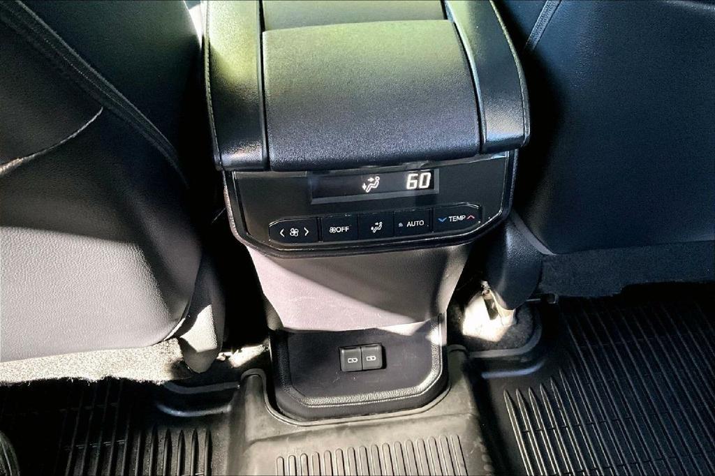 Toyota Highlander Others 2023