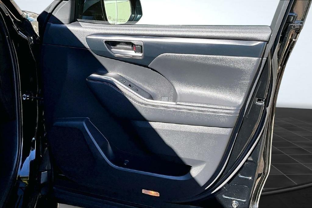 Toyota Highlander Others 2023