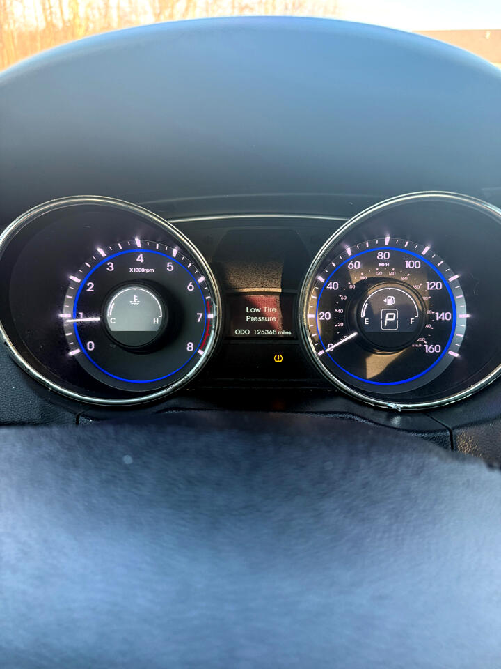 Hyundai Sonata SE Auto 2011