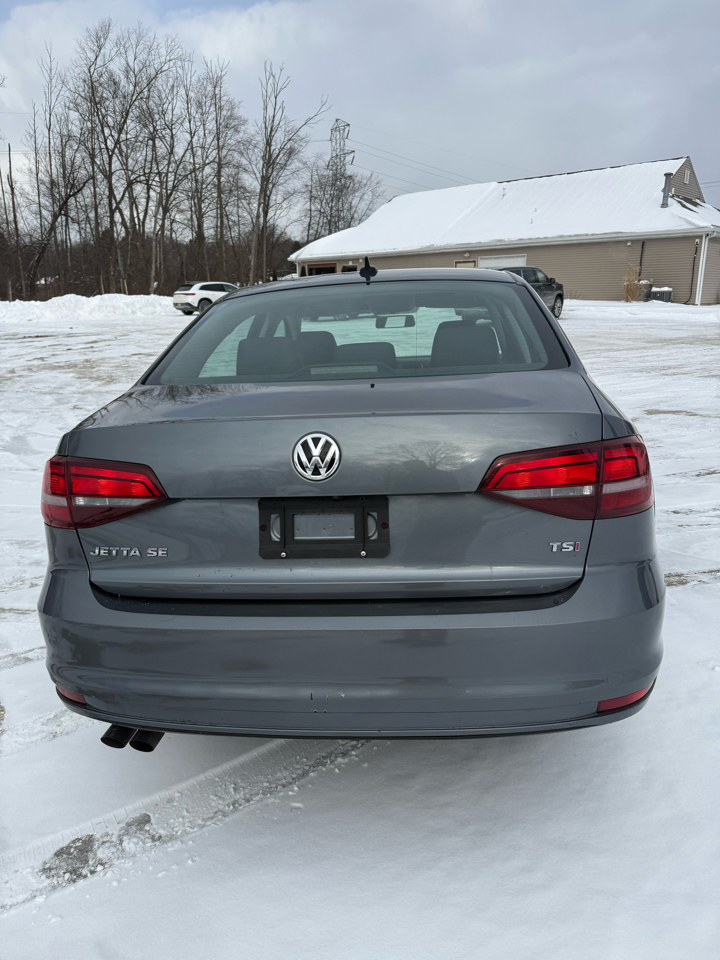 Volkswagen Jetta 1.4T SE 6A 2017