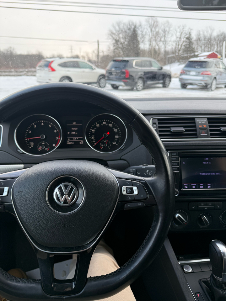 Volkswagen Jetta 1.4T SE 6A 2017