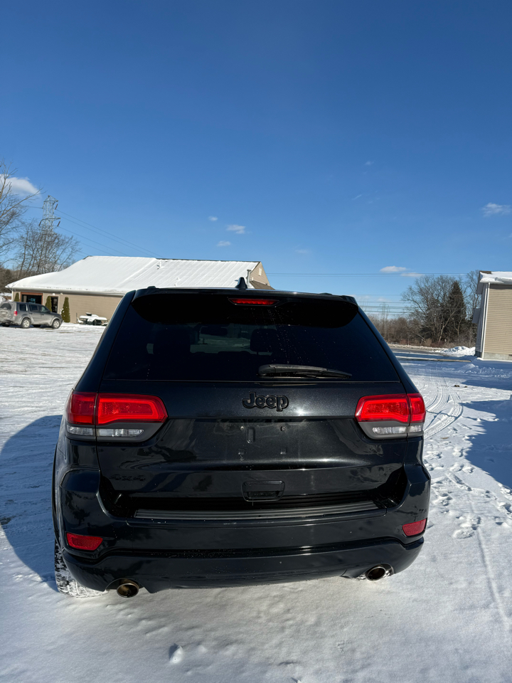 Jeep Grand Cherokee Laredo 4WD 2015