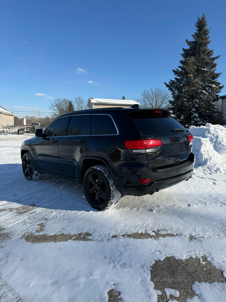 Jeep Grand Cherokee Laredo 4WD 2015