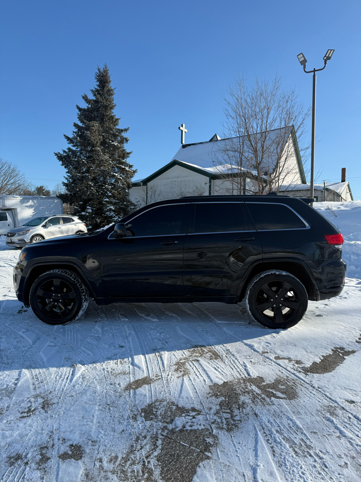 Jeep Grand Cherokee Laredo 4WD 2015