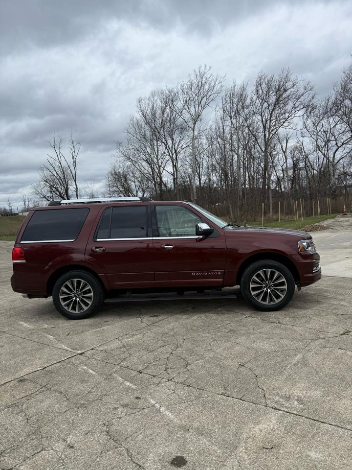 Lincoln Navigator Select 4WD 2016
