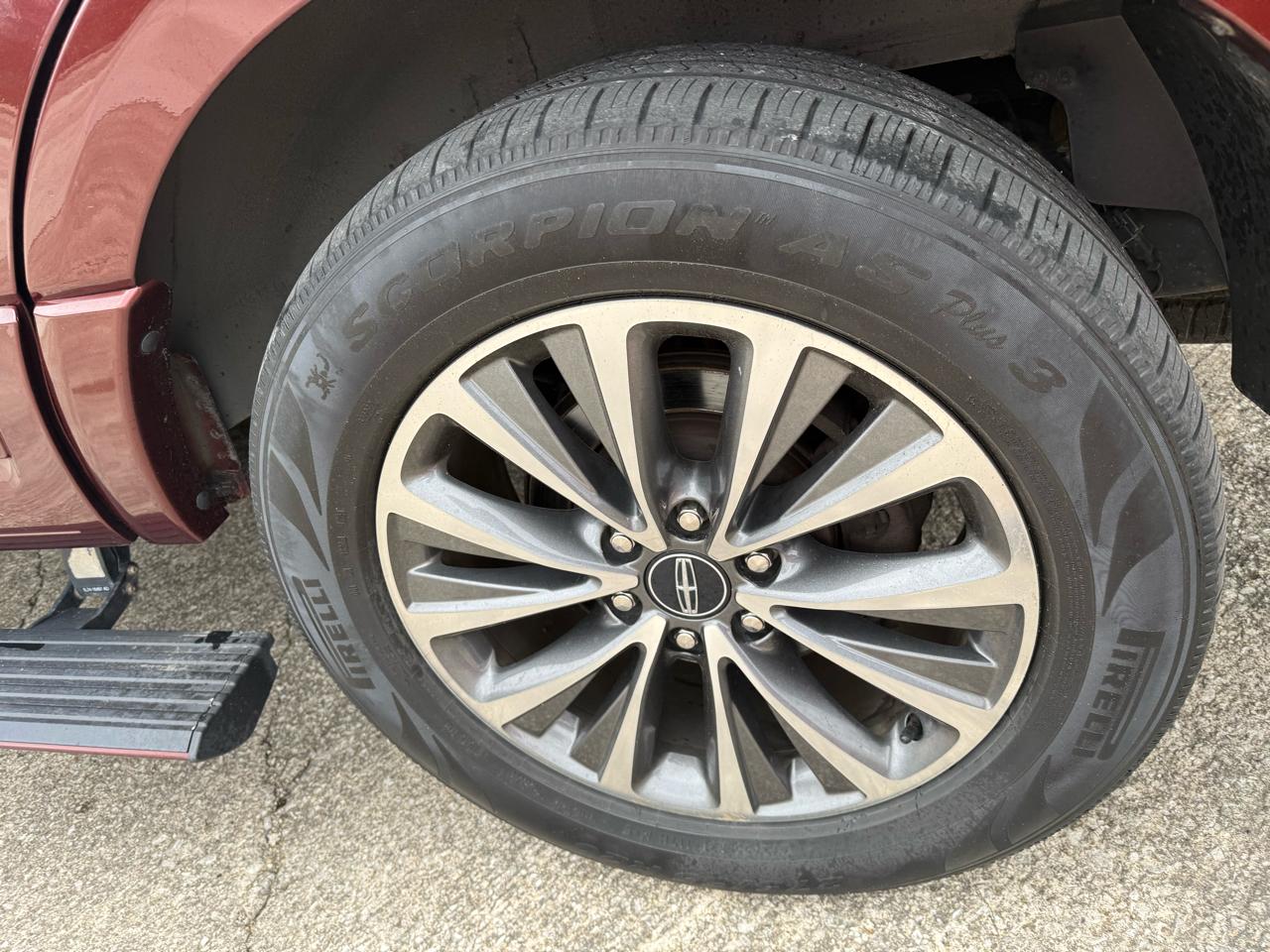 Lincoln Navigator Select 4WD 2016