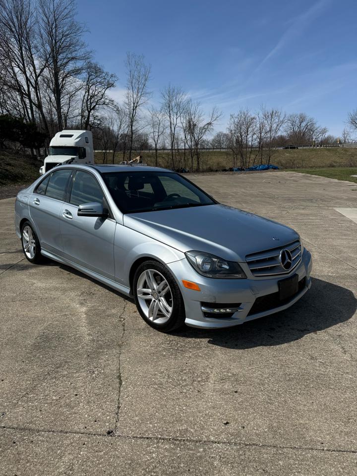 Mercedes-Benz C-Class C300 4MATIC Sport Sedan 2013