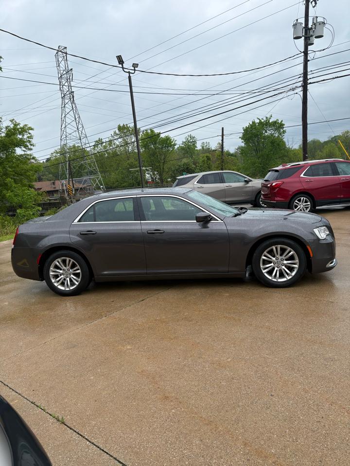 Chrysler 300 Limited RWD 2017