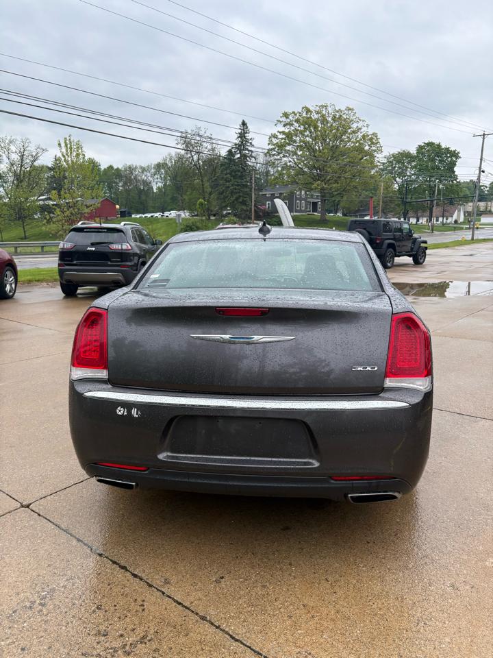Chrysler 300 Limited RWD 2017