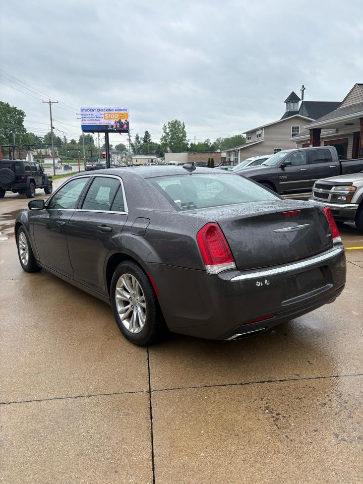Chrysler 300 Limited RWD 2017