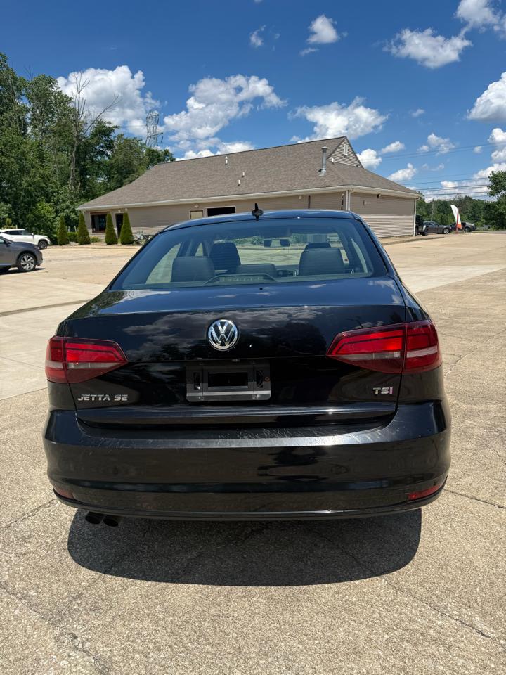 Volkswagen Jetta 1.4T SE 6A 2017