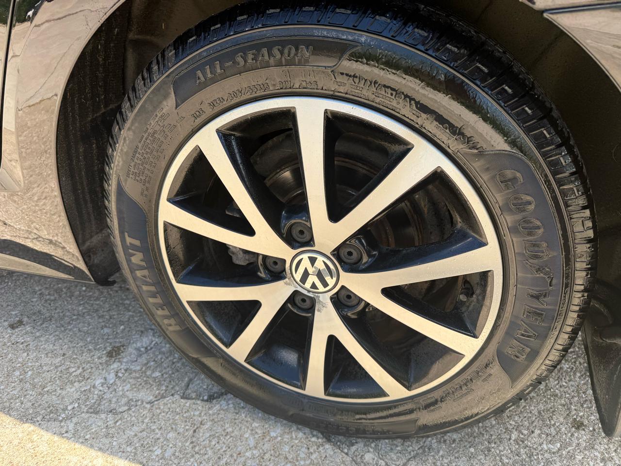 Volkswagen Jetta 1.4T SE 6A 2017