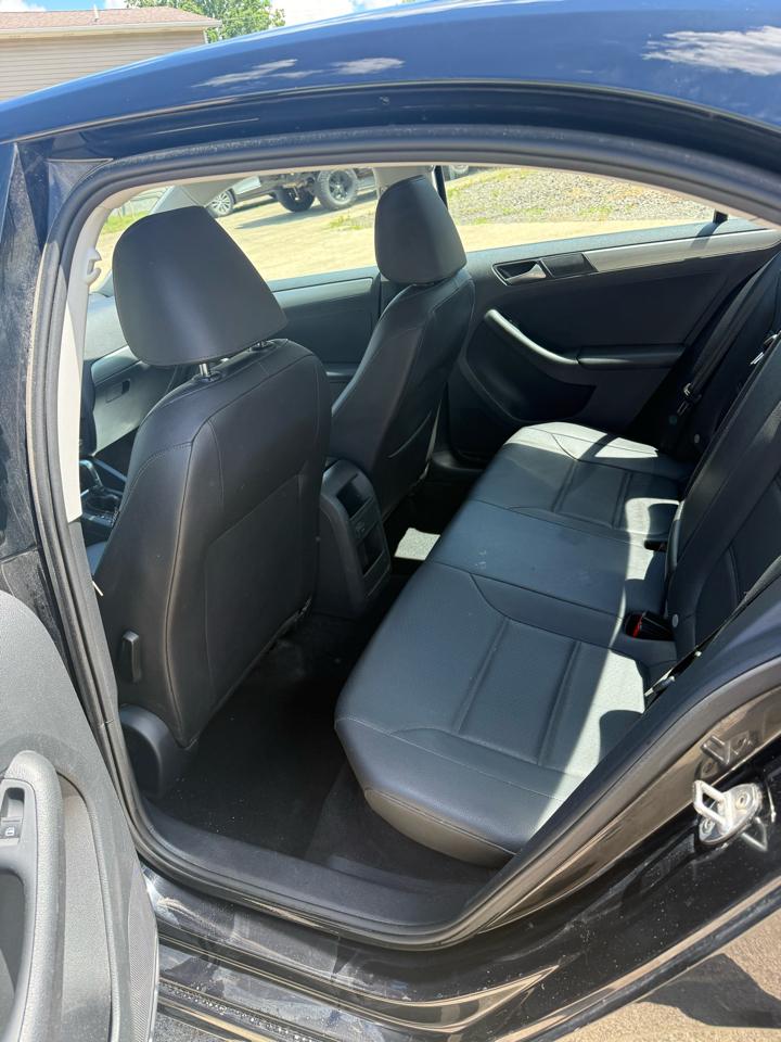 Volkswagen Jetta 1.4T SE 6A 2017