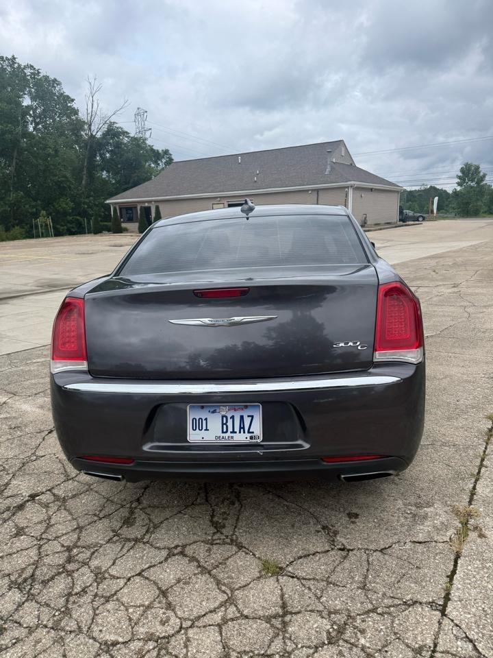 Chrysler 300  2016