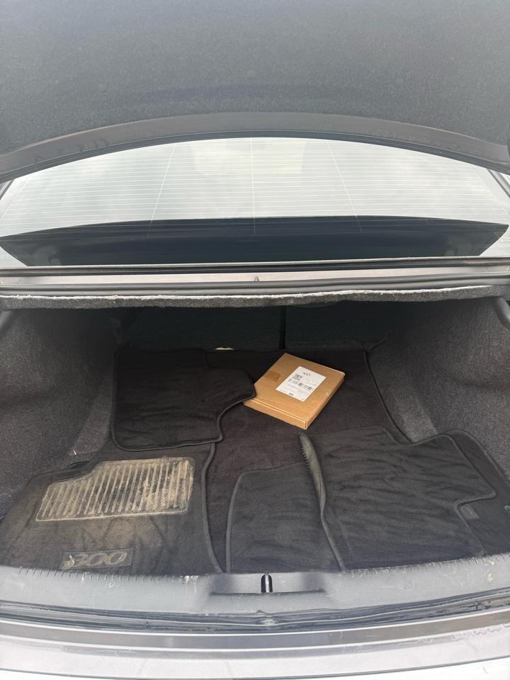 Chrysler 300  2016