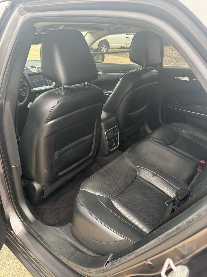 Chrysler 300  2016