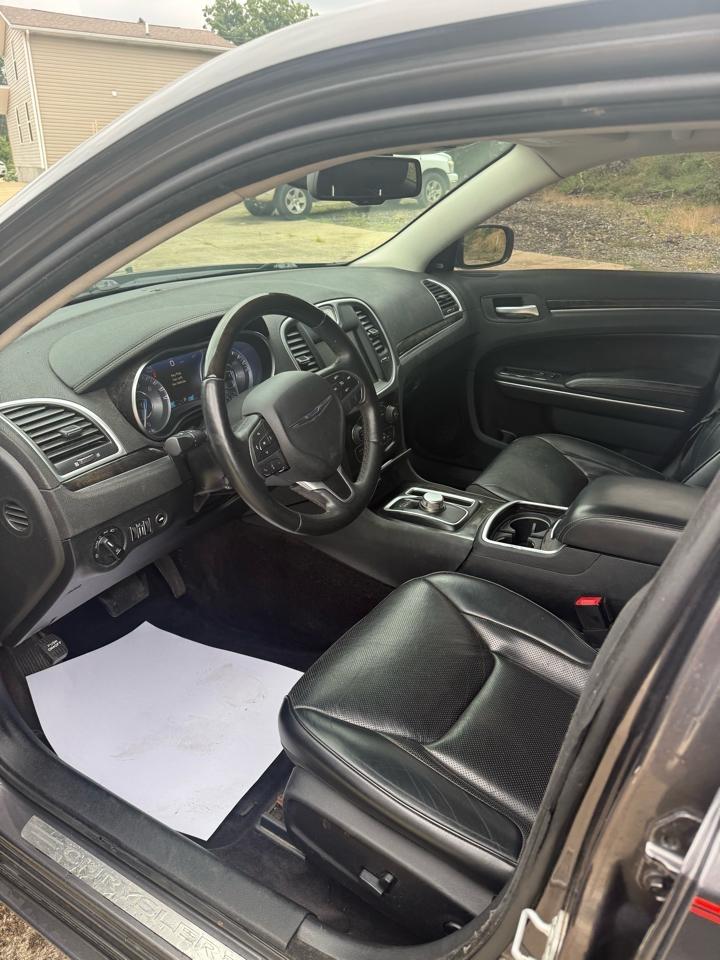 Chrysler 300  2016
