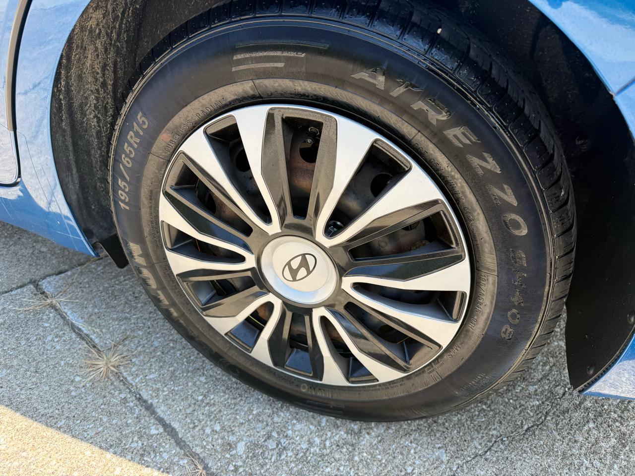 Hyundai Elantra SE 6AT 2017