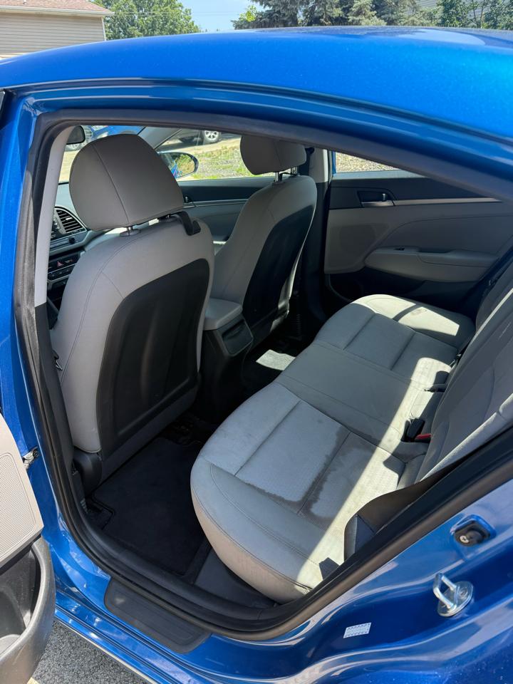 Hyundai Elantra SE 6AT 2017