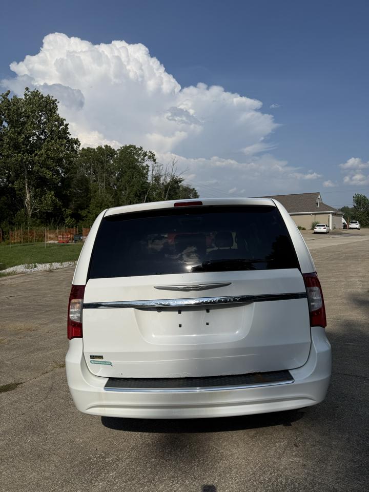 Chrysler Town & Country Touring 2016