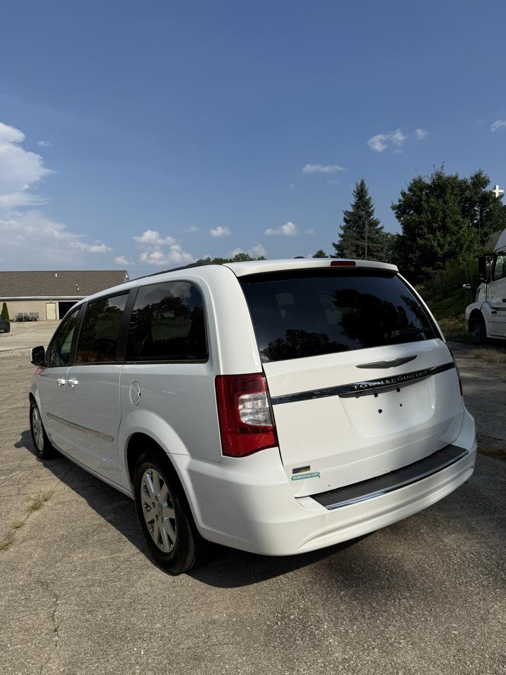 Chrysler Town & Country Touring 2016