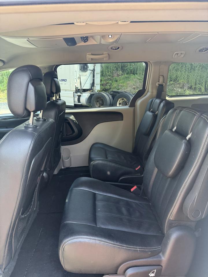 Chrysler Town & Country Touring 2016