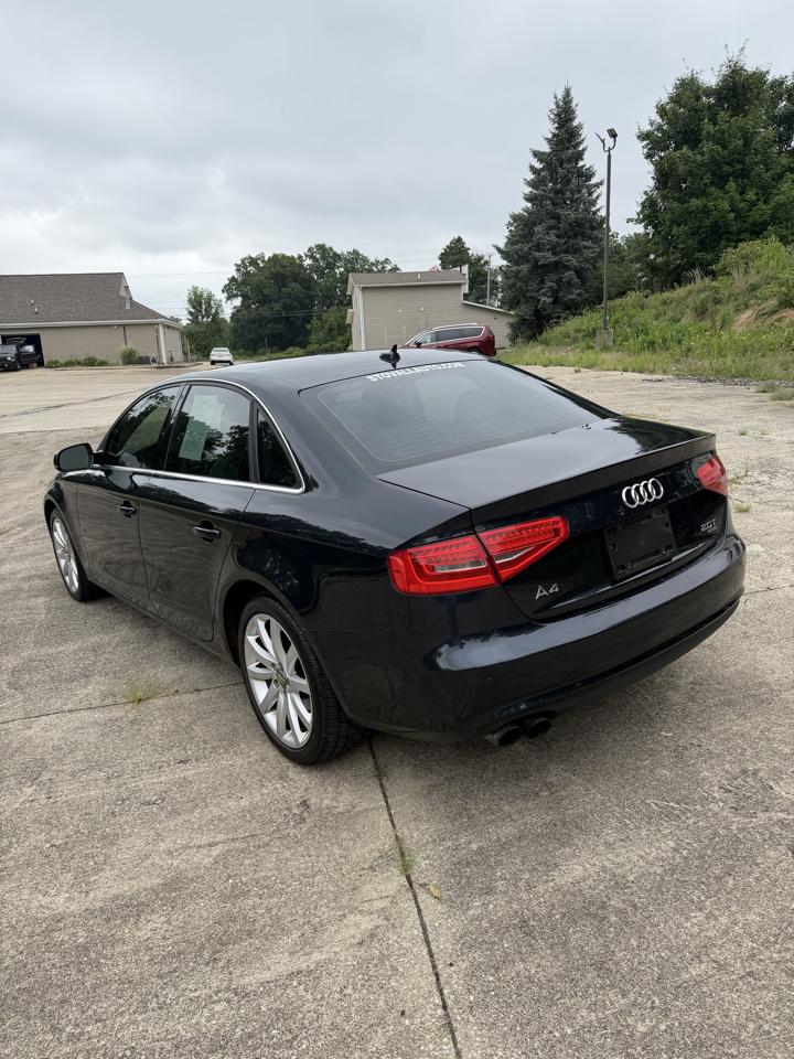 Audi A4 2.0T Sedan quattro Tiptronic 2013