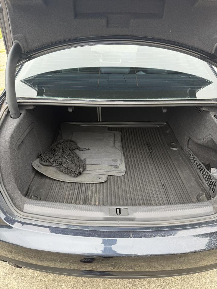 Audi A4 2.0T Sedan quattro Tiptronic 2013