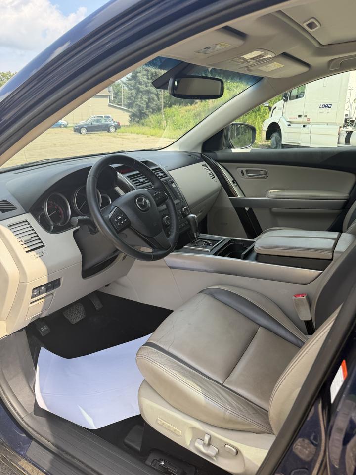 Mazda CX-9 Grand Touring AWD 2011