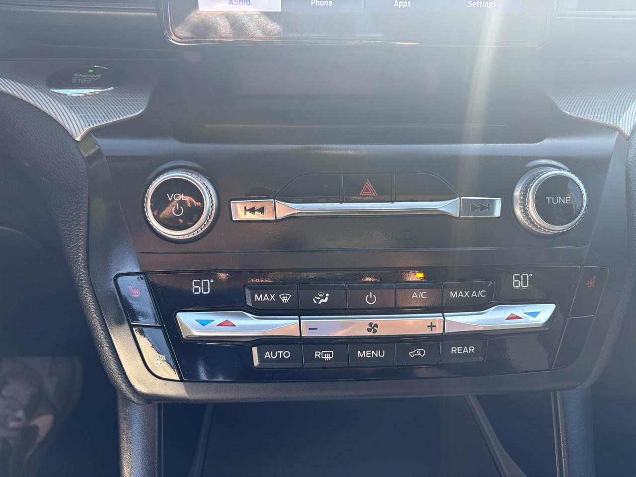 Ford Explorer XLT AWD 2020