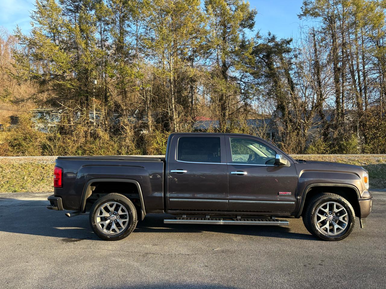 GMC Sierra 1500 SLT Crew Cab Long Box 4WD 2015
