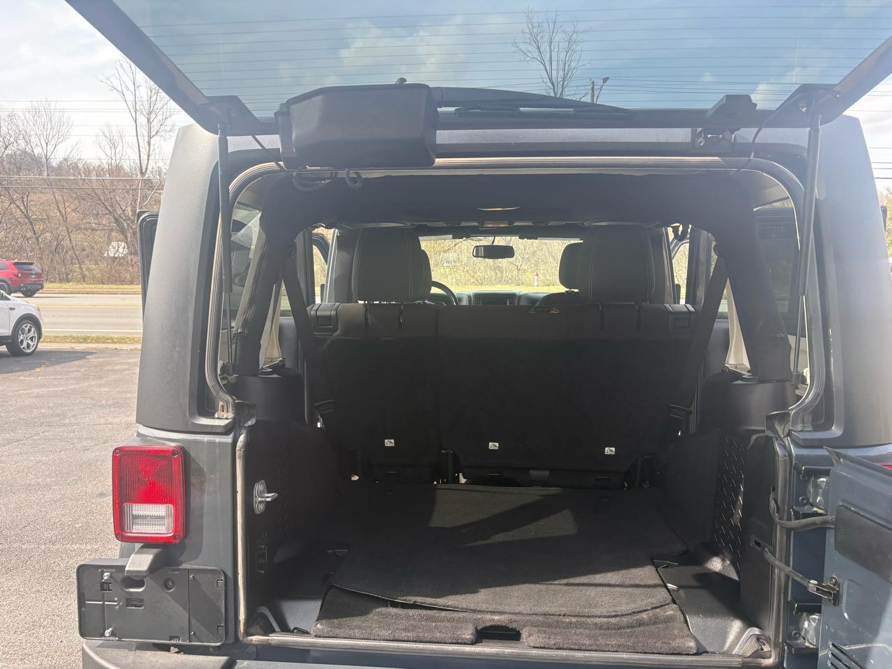 Jeep Wrangler JK Unlimited Sahara 4WD 2018