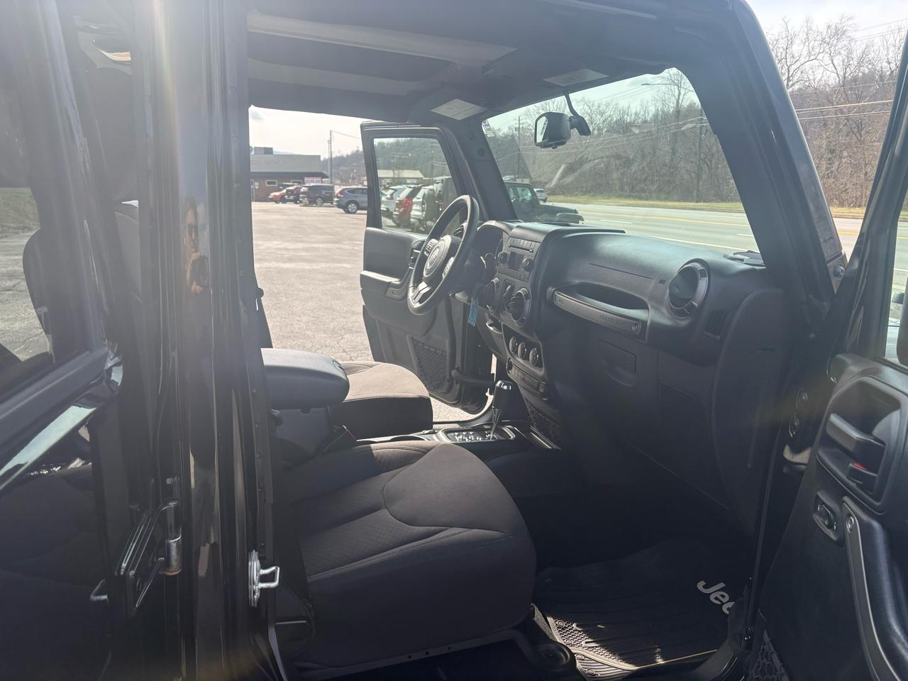 Jeep Wrangler JK Unlimited Sport 4WD 2018