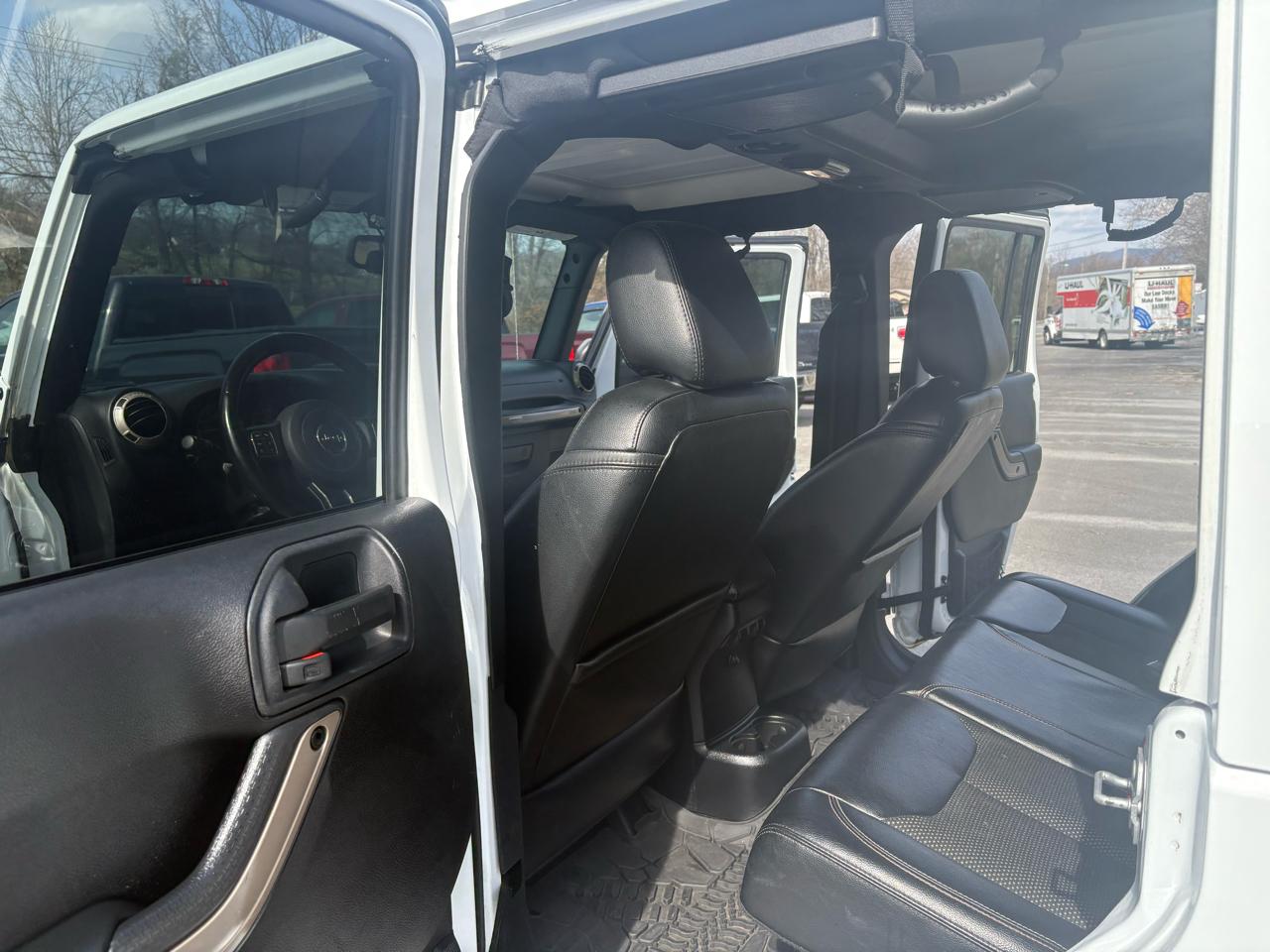 Jeep Wrangler Unlimited Sahara 4WD 2016