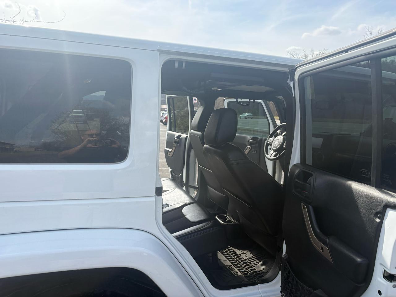 Jeep Wrangler Unlimited Sahara 4WD 2016