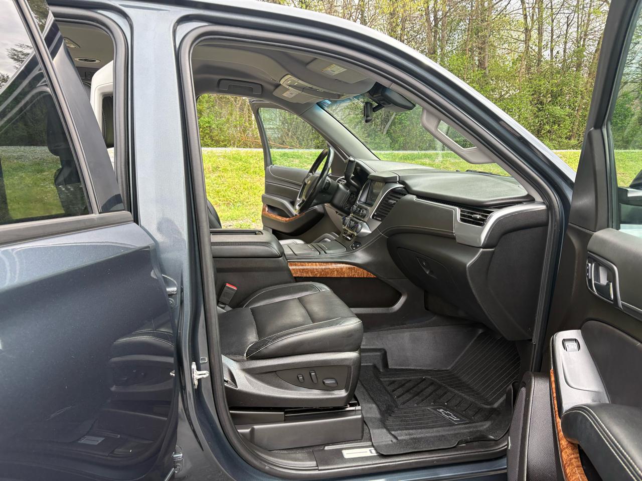 Chevrolet Suburban Premier 4WD 2020