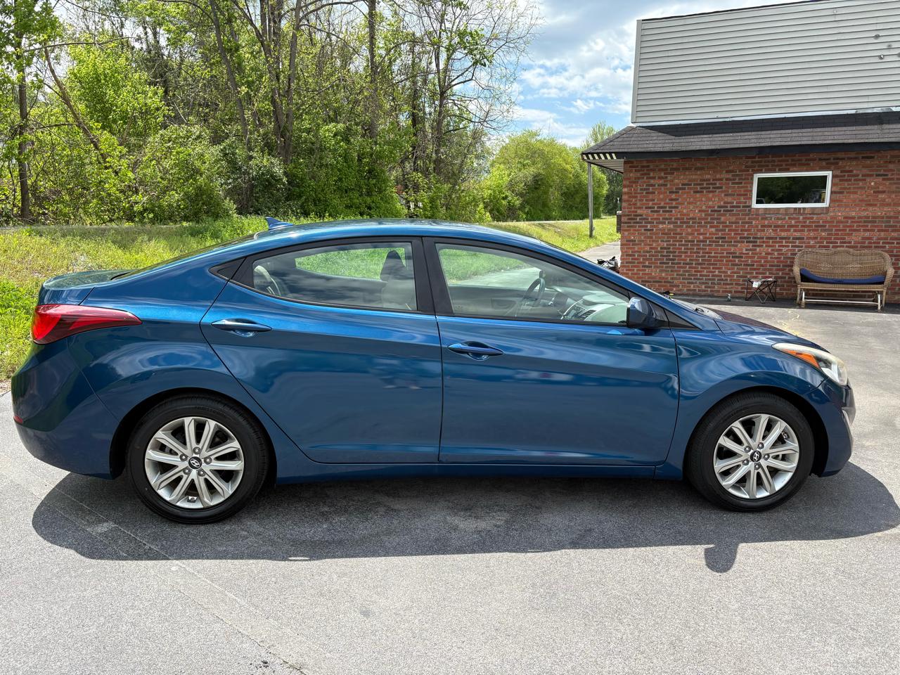 Hyundai Elantra GLS M/T 2014