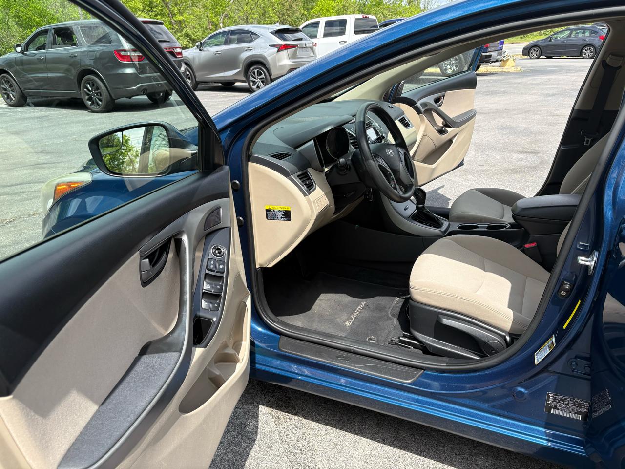 Hyundai Elantra GLS M/T 2014