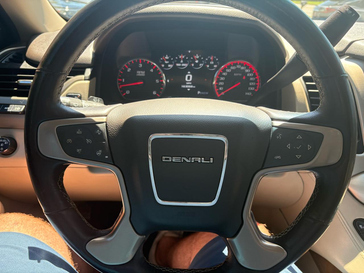 GMC Yukon XL Denali 4WD 2016