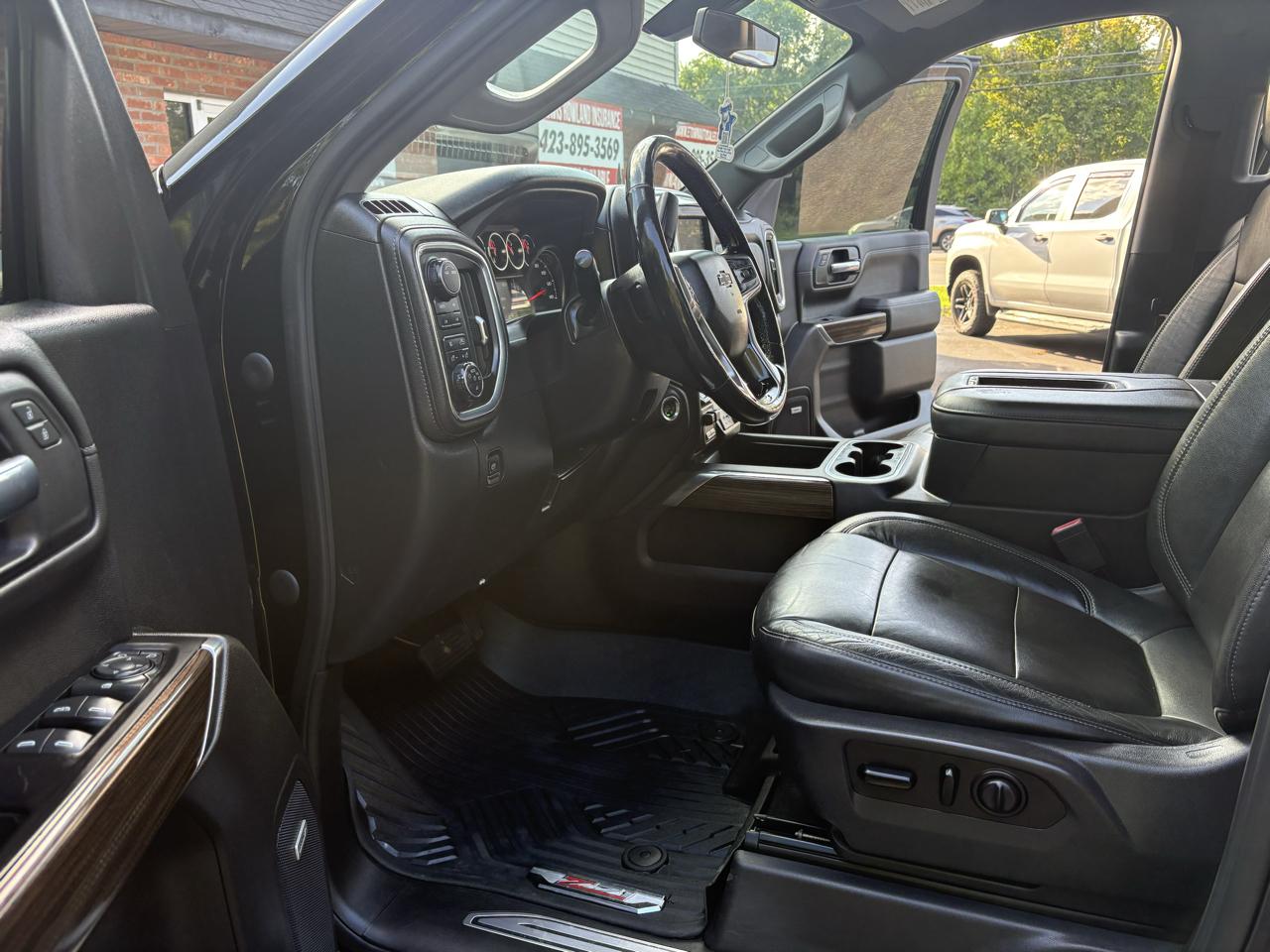 Chevrolet Silverado 1500 LT Trail Boss Crew Cab 4WD 2020